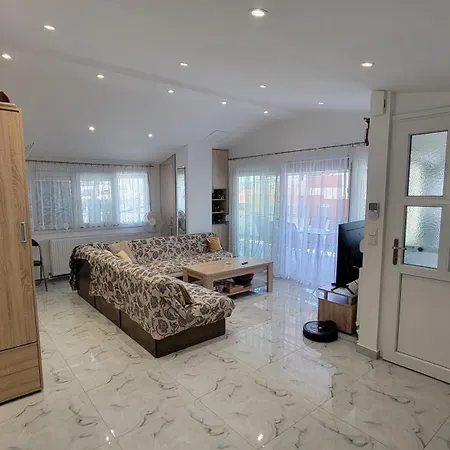 شقة Balcony Relax